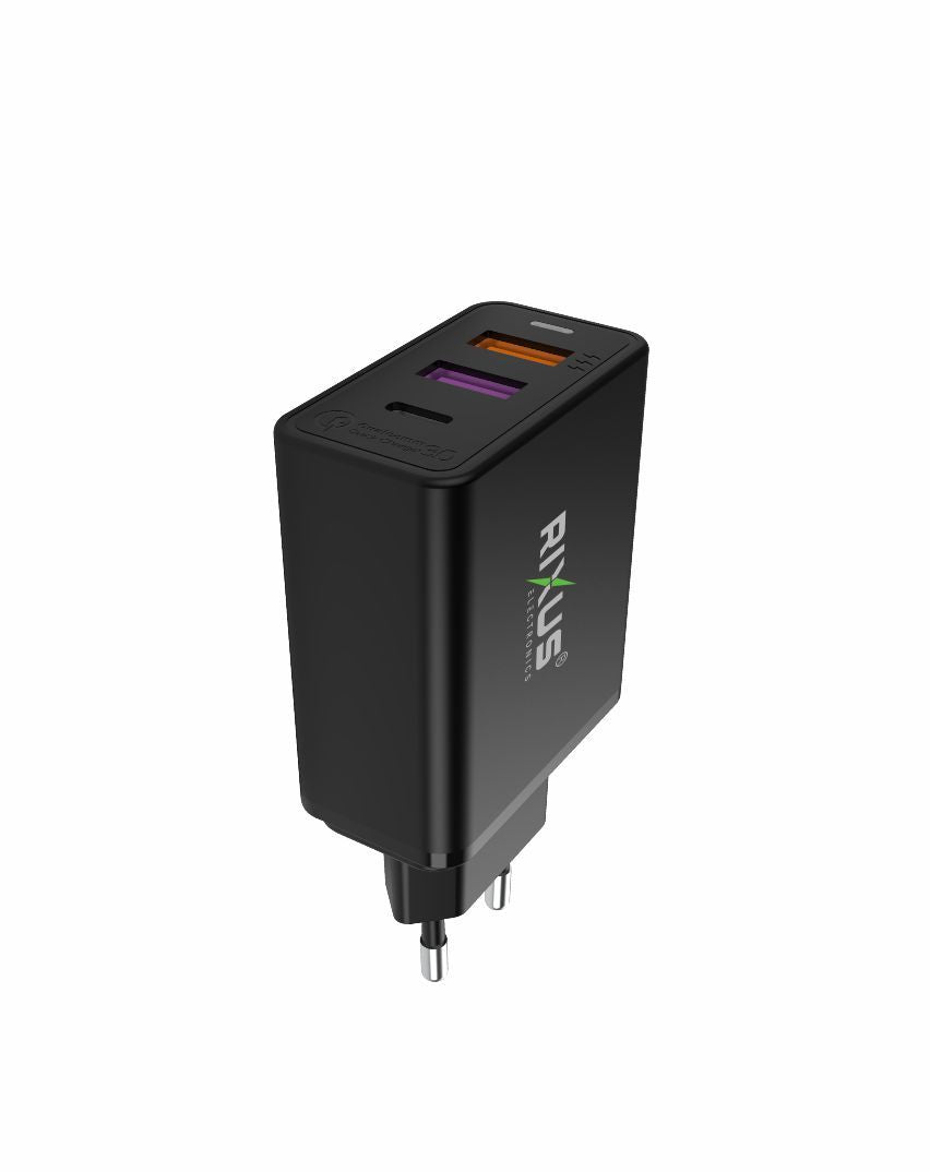 Rixus RX70B Dual USB And PD Charger With USB To USB-C Cable Black